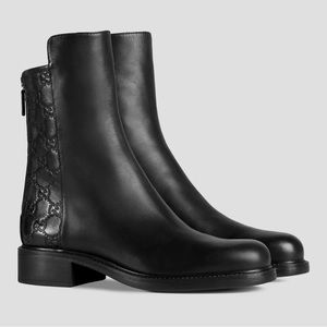 Gucci sz.36 (US 6) Liza"GG Logo Embossed Ankle Combat Biker Boots Brown Leather